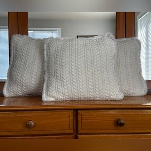 Set of 3 white accent pillows